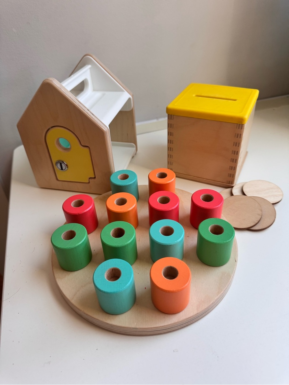Lovevery Toys Wooden Color Sorting Peg Toy - Multicolor
